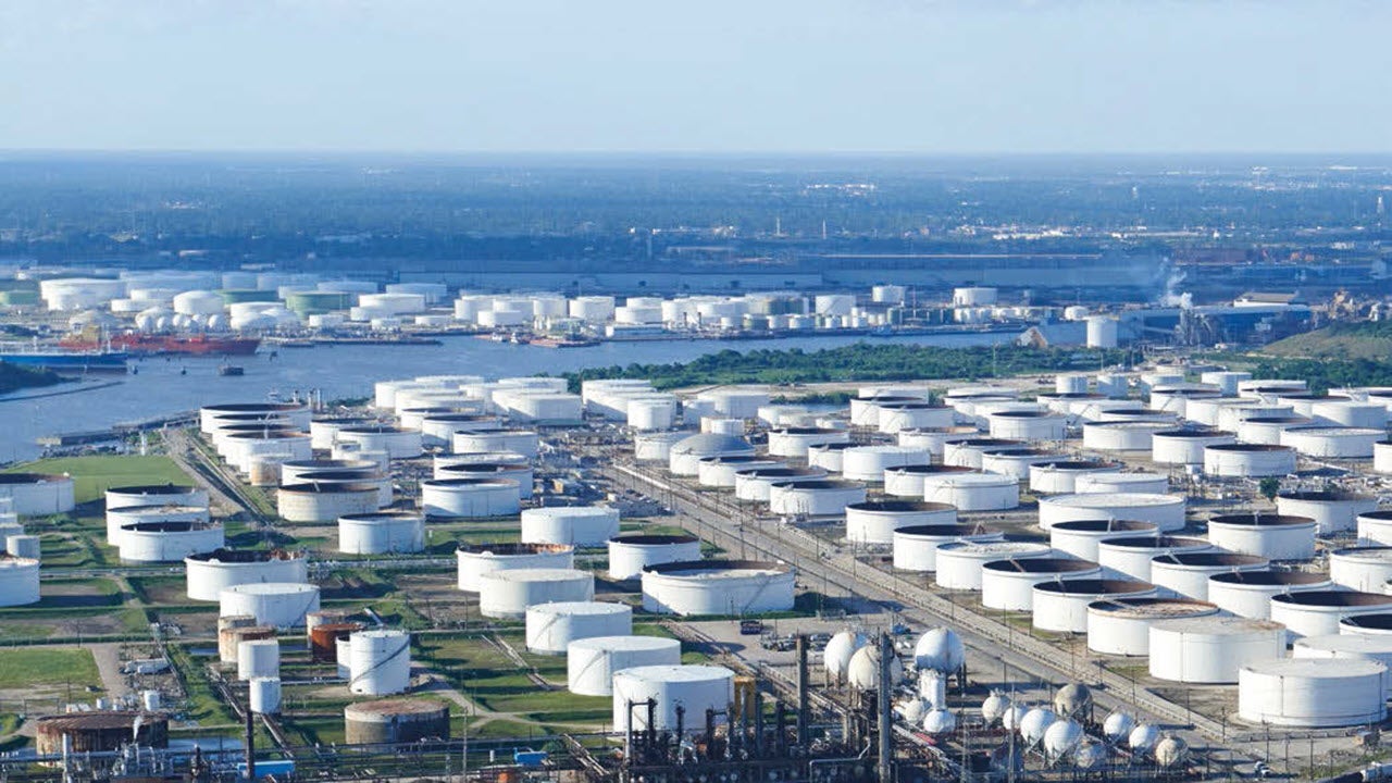 Implementing a multi-factor commodity strategy: a practitioner's approach