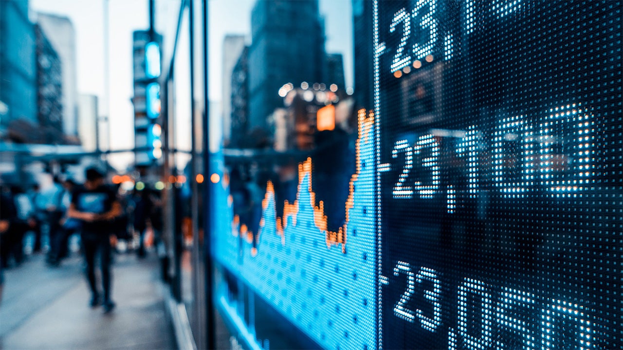 US stocks bear the brunt of global economic uncertainty