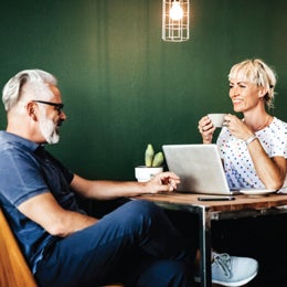 Twoi%20people%20having%20a%20conversation