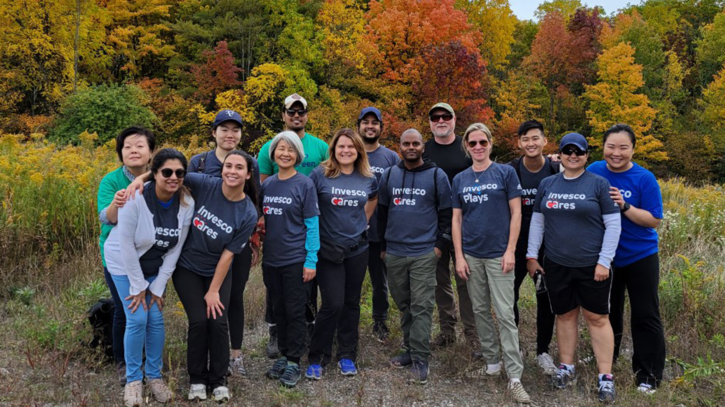 Toronto employees participating in cleanup at Bruce Trail Conservancy
