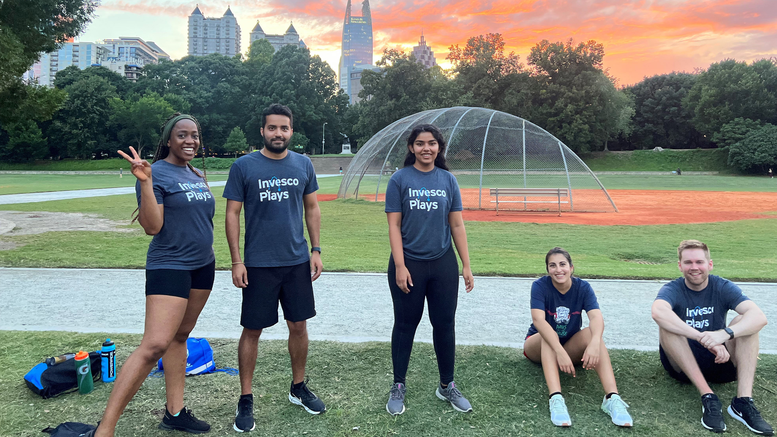 Atlanta employees participate in Invesco Plays at Piedmont Park