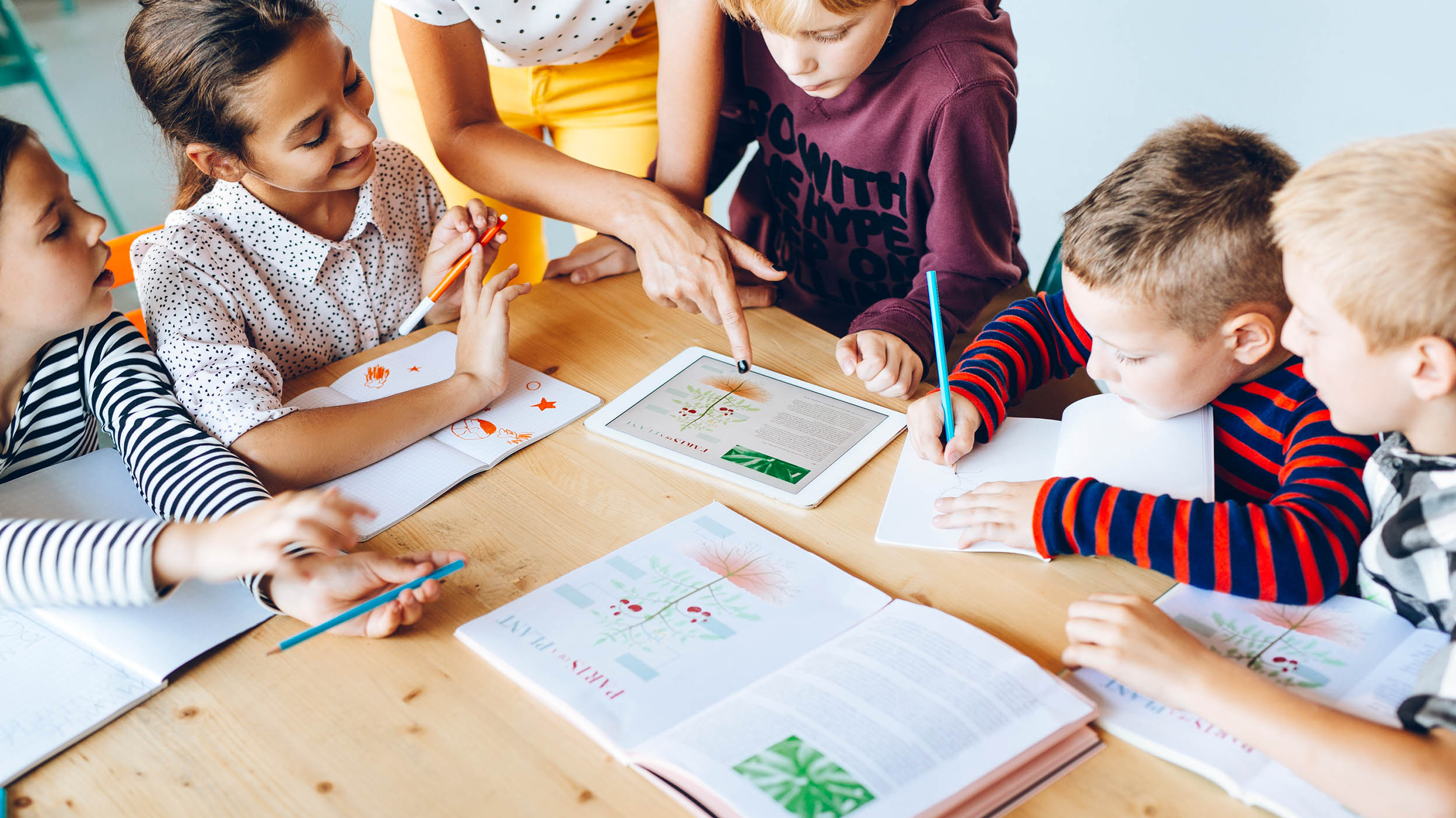 Bunch of kids in an activity