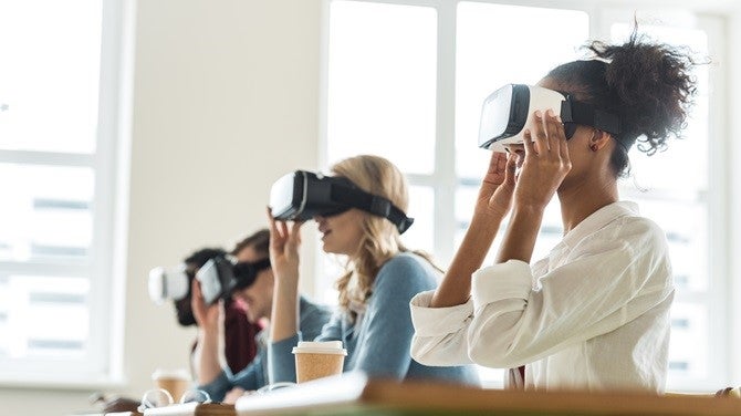 selective focus of multiethnic students using vr headsets in university
