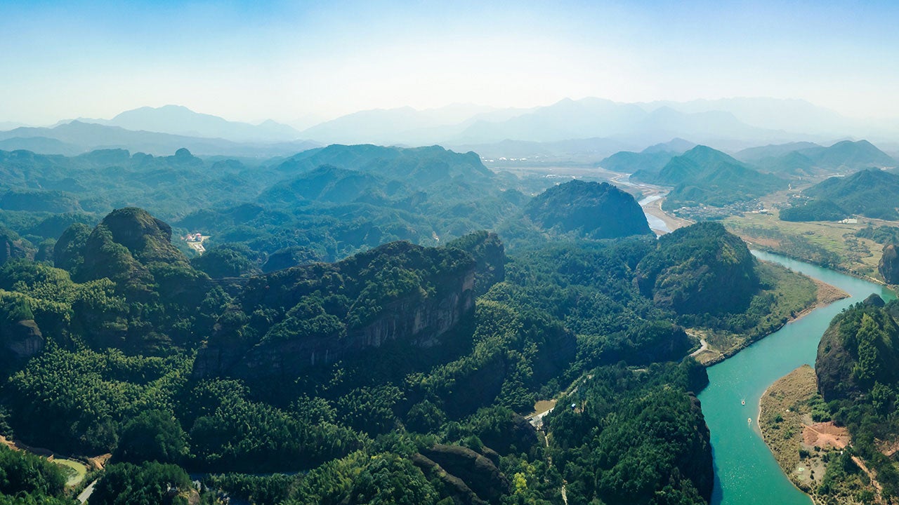 Asian Green Bonds May Offer Resilience in Volatile Markets