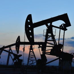 Oils%20rigs%20at%20sunset.