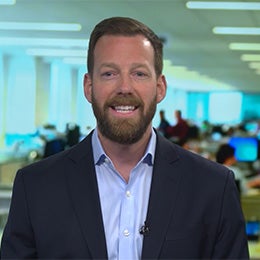 Ian%20Gilbertson,%20Managing%20Director,%20Co-Head%20of%20US%20CLSs%20and%20Senior%20Portfolio%20Manager%20talking%20to%20the%20camera.%20