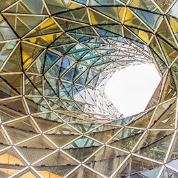 Architectural%20detail%20of%20a%20shopping%20mall%20in%20Frankfurt