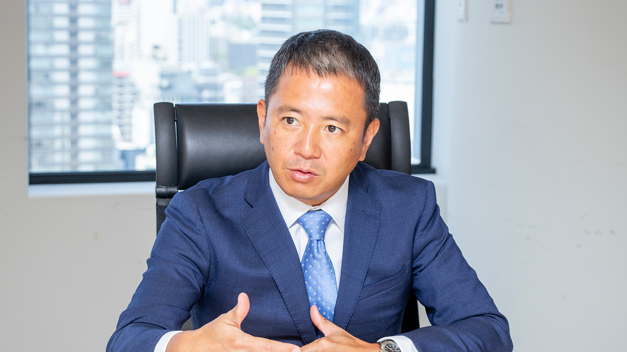 機関投資家営業本部長 秋月 孝雄