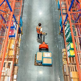 Man%20in%20warehouse