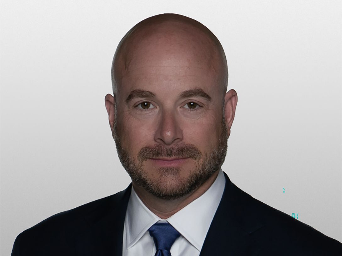 Damien  Dovi