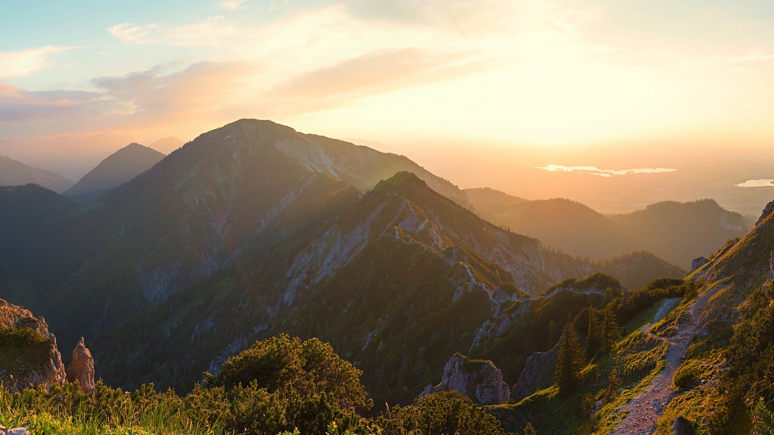 Alpine landscape panorama in the evening, herzogstand mountain