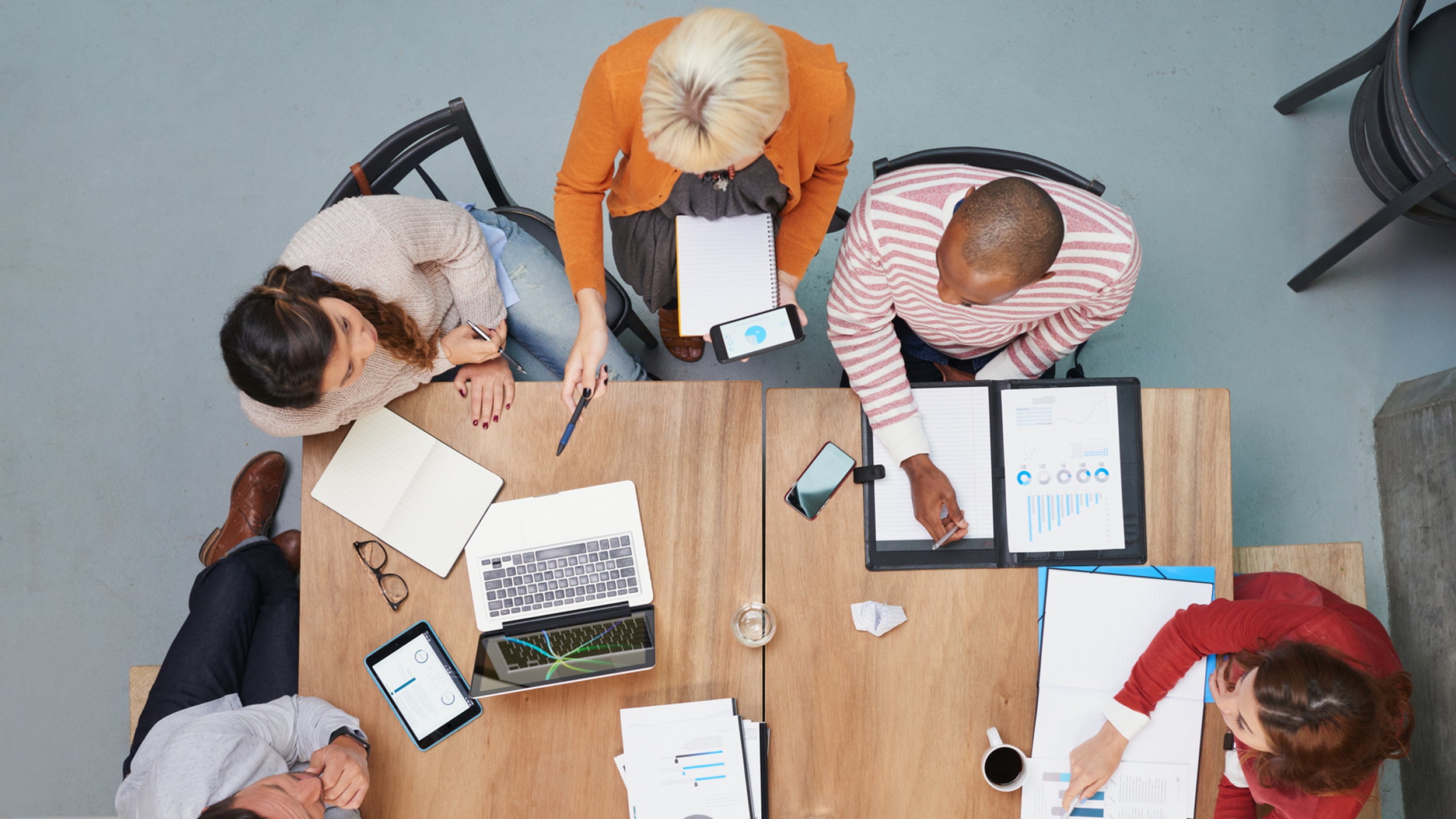 Macro four-room business analysis