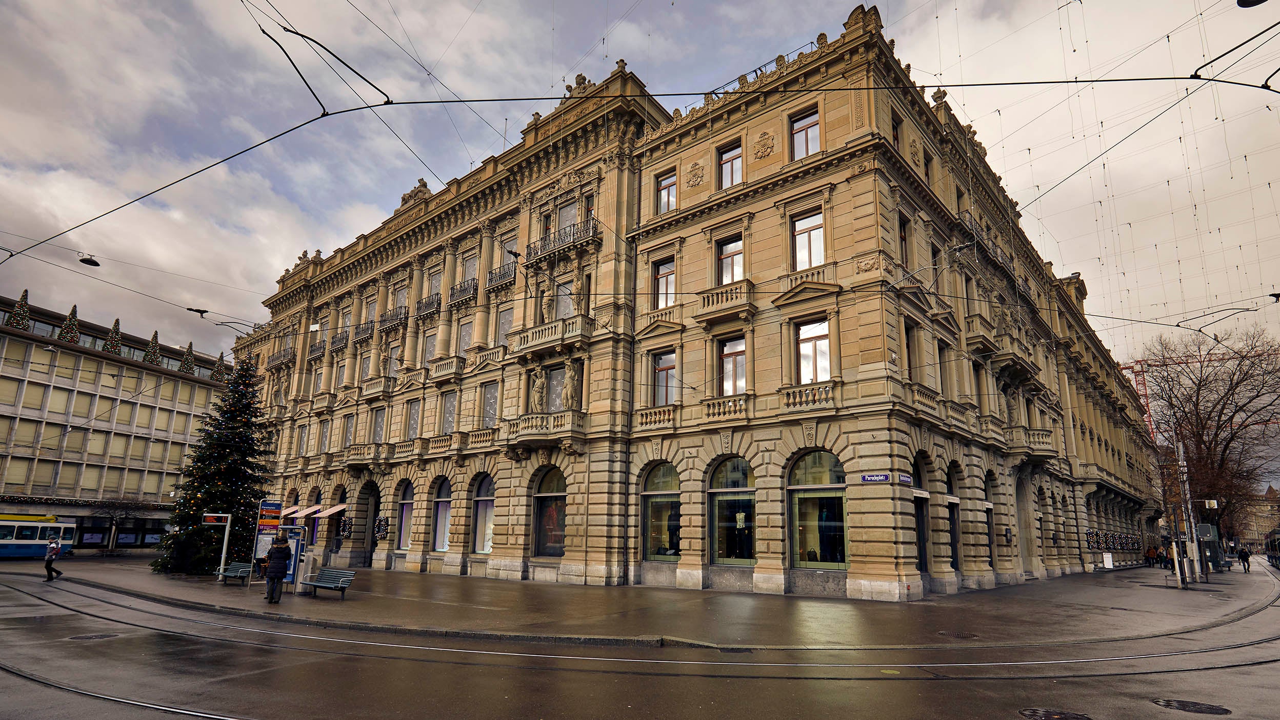 The UBS/Credit Suisse merger and AT1 securities